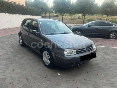 Gris / plata Usado 2003 VW Golf IV Conceptline Berlina | 3999 € (Precio justo)