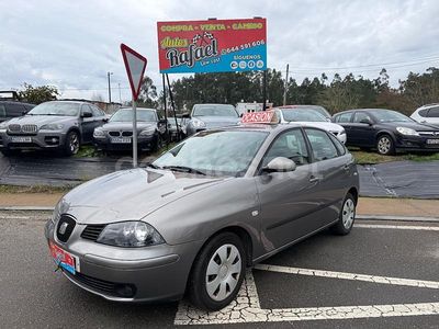 Usado Seat Ibiza 100 CV (73 kW) 2003 Beige Berlina