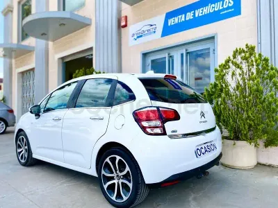 Käytetty Citroën C3 Exclusive 92 HP (67 kW) 2014 Valkoinen Sedan