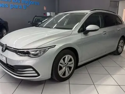 Usado VW Golf VII Life 110 CV (80 kW) 2021 Gris Utilitario