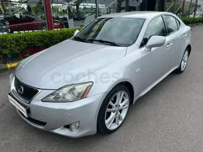 Usado Lexus IS220d President Line 177 CV (130 kW) 2007 Gris / plata Berlina