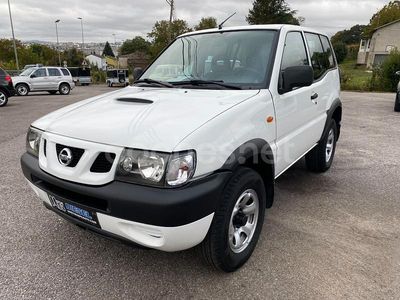 Blanco Usado 2001 Nissan Terrano Comfort SUV | 9992 € (Un poco caro)