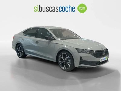 Gris/plata Nuevo 2025 Skoda Octavia SportLine | 35.390 € (Precio justo)