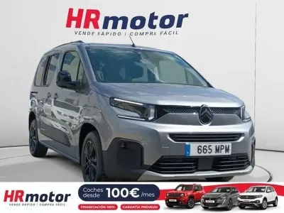 Usado Citroën Berlingo Feel 131 CV (96 kW) 2024 Gris Monovolumen