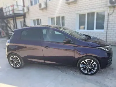 Usado Renault Zoe Zen 99 kW (135 CV) 2022 Burdeos Utilitario