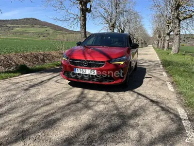 Usado Opel Corsa GS Line 130 CV (95 kW) 2021 Rojo Utilitario