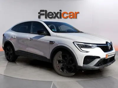Usado Renault Arkana RS Line 160 CV (117 kW) 2023 Blanco SUV
