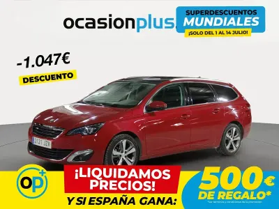Usado Peugeot 308 Allure 130 CV (95 kW) 2017 Rojo Familiar