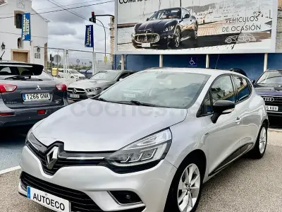 Usado Renault Clio IV LIMITED 95 CV (69 kW) 2016 Negro Berlina