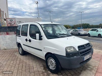 Blanco Usado 2004 Fiat Doblò Monovolumen | 2999 €