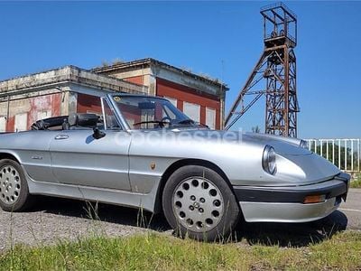 Usado Alfa Romeo Spider 128 CV (94 kW) 1988 Gris / plata Descapotable