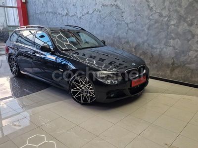 Negro Usado 2009 BMW 330 Familiar | 14.999 € (Un poco caro)