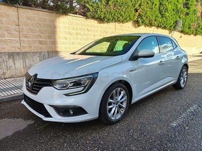 Usado Renault Mégane IV Bose Edition 110 CV (80 kW) 2018 Blanco Berlina