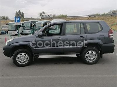 Begagnad Toyota Land Cruiser 173 HK (127 kW) 2007 Grå SUV