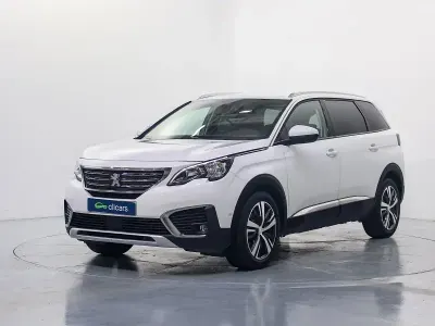 Usado Peugeot 5008 Allure 120 CV (88 kW) 2017 SUV