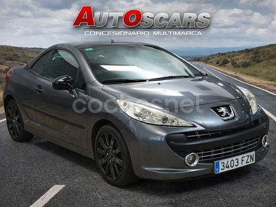 Gris / plata Usado 2008 Peugeot 207 CC Sport Descapotable | 4990 € (Precio justo)