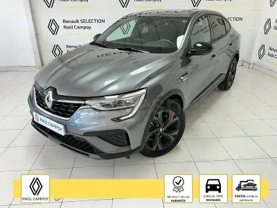 Usado Renault Arkana RS Line 145 CV (106 kW) 2022 Gris / plata SUV