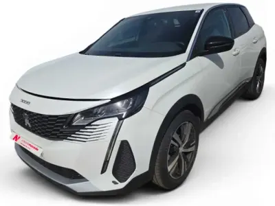 Usado Peugeot 3008 Allure 131 CV (96 kW) 2024 Blanco SUV