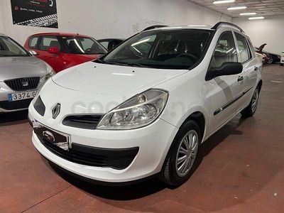 Usado Renault Clio GrandTour Authentique 70 CV (51 kW) 2008 Blanco Familiar