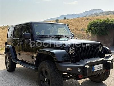 Usado Jeep Wrangler Unlimited Sahara 200 CV (147 kW) 2012 Negro SUV