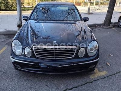 Negro Usado 2008 Mercedes E220 Elegance Familiar | 1000 €