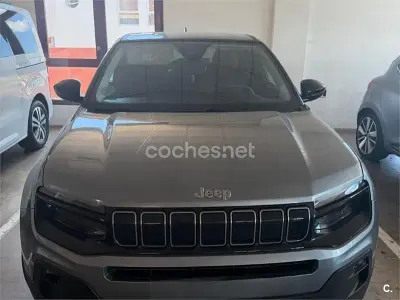 Usado Jeep Avenger 100 CV (73 kW) 2023 Gris / plata SUV