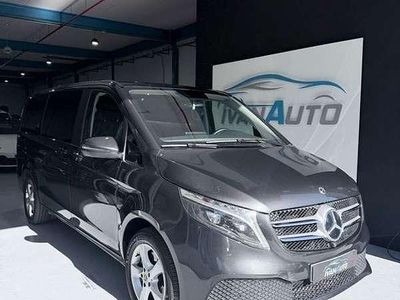 Plateado Usado 2024 Mercedes V220 Style Monovolumen | 59.990 € (Caro)