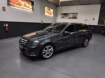 Usado Mercedes C220 Avantgarde 170 CV (125 kW) 2013 Gris / plata Familiar