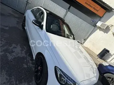 Usado Mercedes C220 AMG line 170 CV (125 kW) 2016 Blanco Berlina