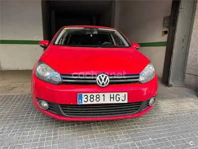 Usado VW Golf VI Advance 105 CV (77 kW) 2011 Rojo Utilitario