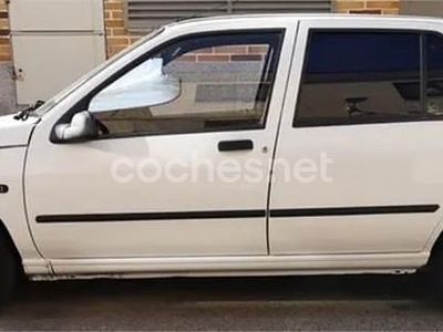Usado Renault Clio 49 CV (36 kW) 1990 Blanco Utilitario