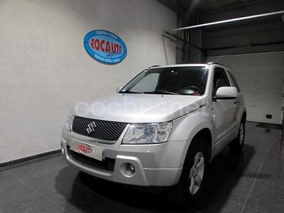 Gris / plata Usado 2006 Suzuki Grand Vitara SUV | 10.900 € (Un poco caro)
