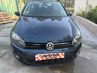 Usado VW Golf VII 105 CV (77 kW) 2012 Negro Berlina