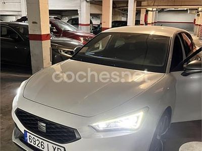 Usado Seat Leon FR 150 CV (110 kW) 2022 Blanco Berlina