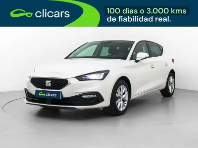 Usado Seat Leon Style 110 CV (80 kW) 2021 Blanco Utilitario