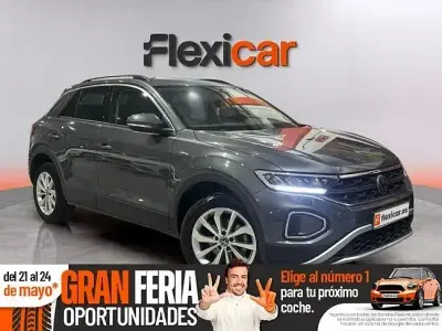 Usado VW T-Roc Advance 110 CV (80 kW) 2022 Gris SUV
