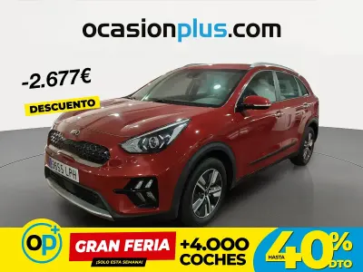 Usado Kia Niro 141 CV (103 kW) 2021 Rojo SUV