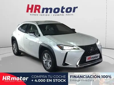 Usado Lexus UX Business Edition 184 CV (135 kW) 2022 Gris / plata SUV