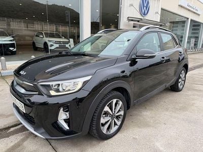 Usado Kia Stonic 120 CV (88 kW) 2021 Negro SUV