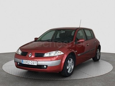 Usado Renault Mégane II Authentique 115 CV (84 kW) 2004 Granate Berlina