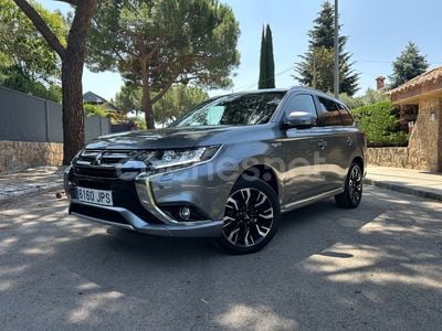 Mitsubishi Outlander P-HEV