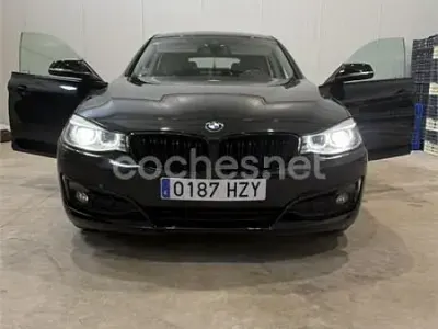 Begagnad BMW 318 Gran Turismo Sport Line 143 HK (105 kW) 2015 Svart Sedan