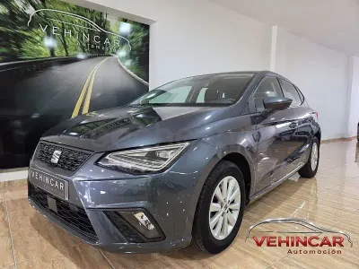 Usado Seat Ibiza Style 95 CV (69 kW) 2023 Gris / plata Utilitario