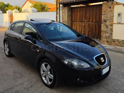 Usado Seat Leon Sport 140 CV (102 kW) 2007 Negro Utilitario