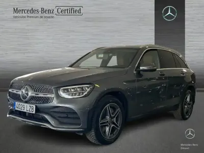 Usado Mercedes GLC220 AMG line 194 CV (142 kW) 2022 Gris / plata SUV