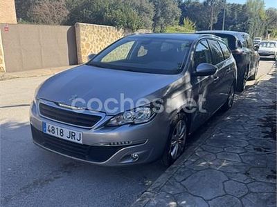 Usado Peugeot 308 SW Style 130 CV (95 kW) 2016 Gris / plata Familiar