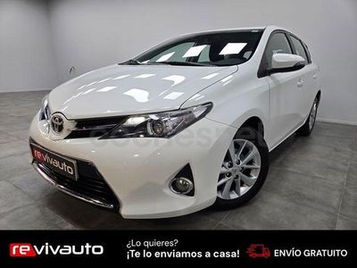 Usado Toyota Auris Active 132 CV (97 kW) 2015 Blanco Berlina