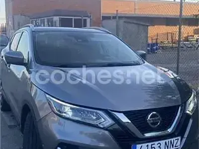 Usado Nissan Qashqai Tekna 115 CV (84 kW) 2018 Gris / plata SUV