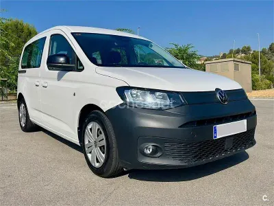 Usado VW Caddy 122 CV (89 kW) 2021 Blanco Monovolumen