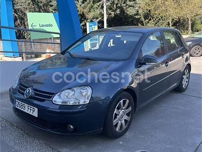 Usado VW Golf IV 105 CV (77 kW) 2006 Gris / plata Berlina